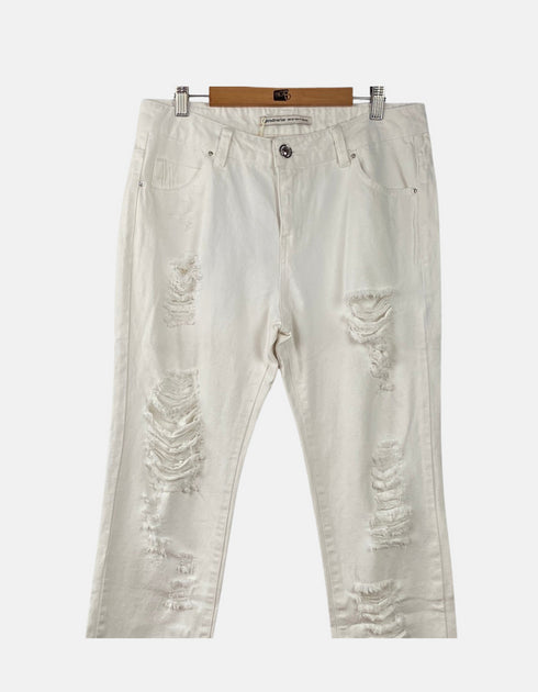 White jeans FM